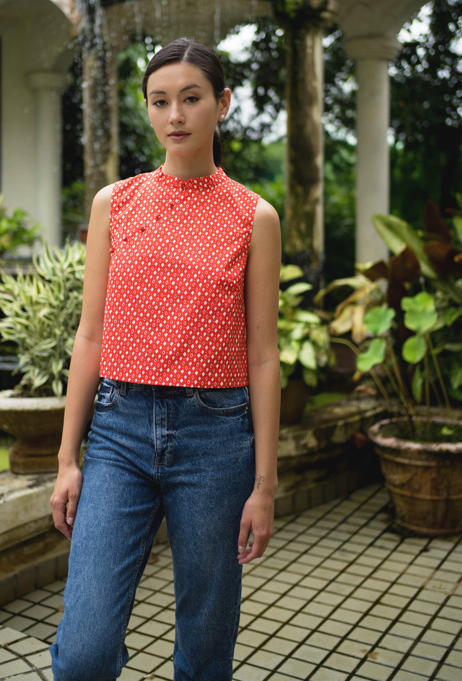 A Moment in Time Cheongsam Top in Red Romance