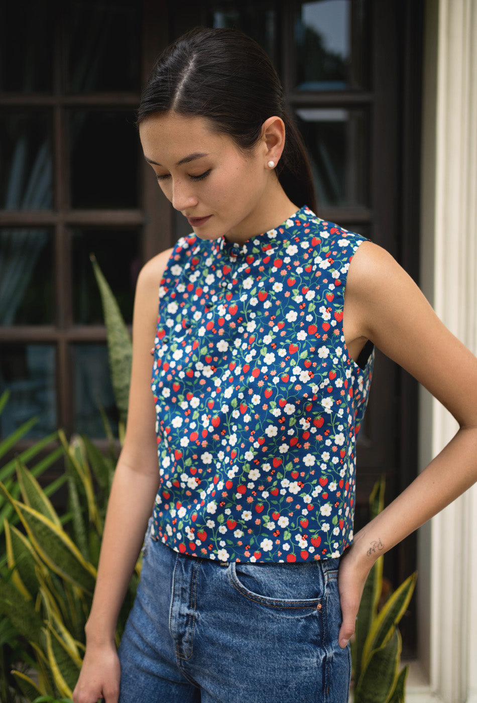 A Moment in Time Cheongsam Top in Strawberry Field