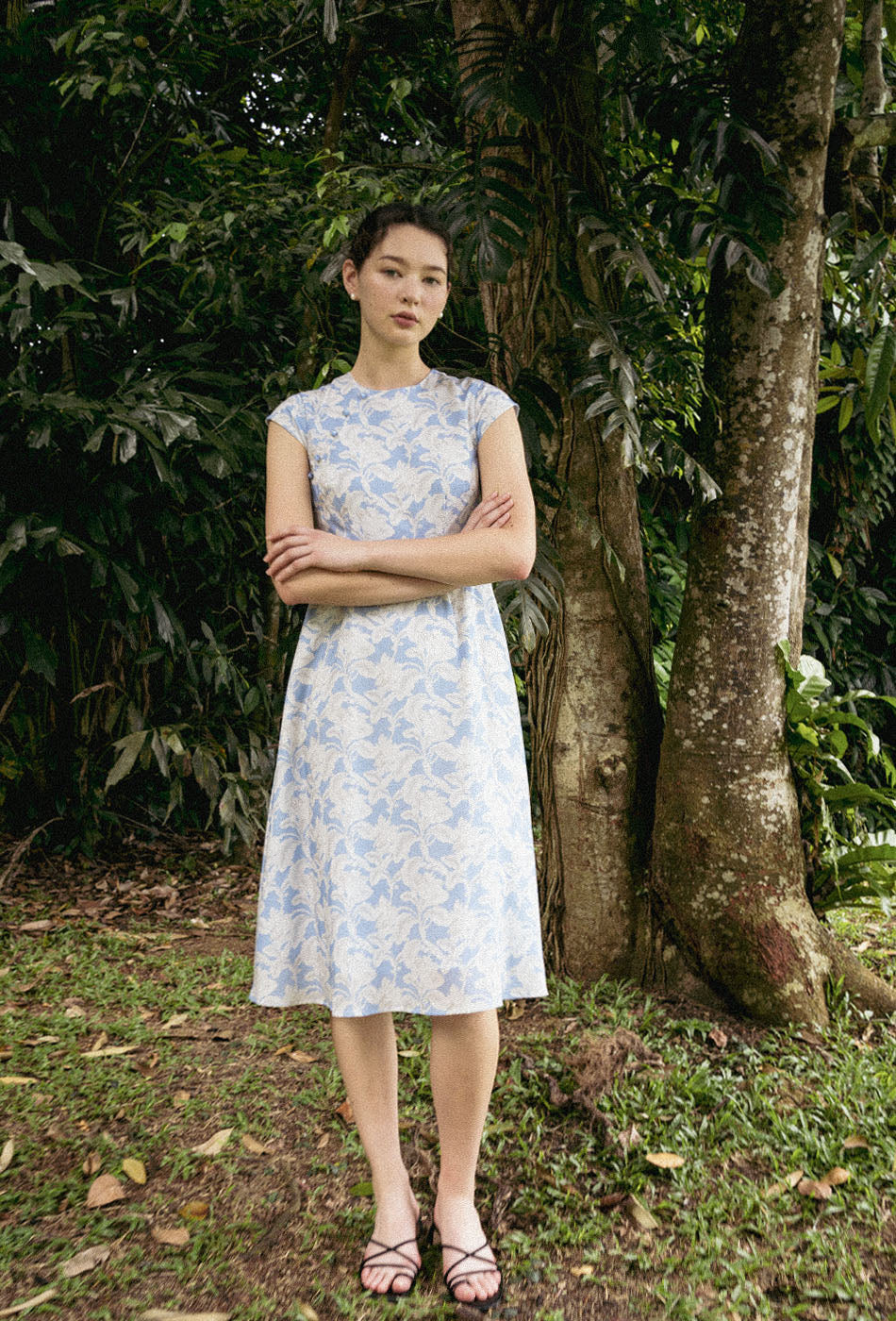 Brighter than Sunshine Cotton Cheongsam in Bleu