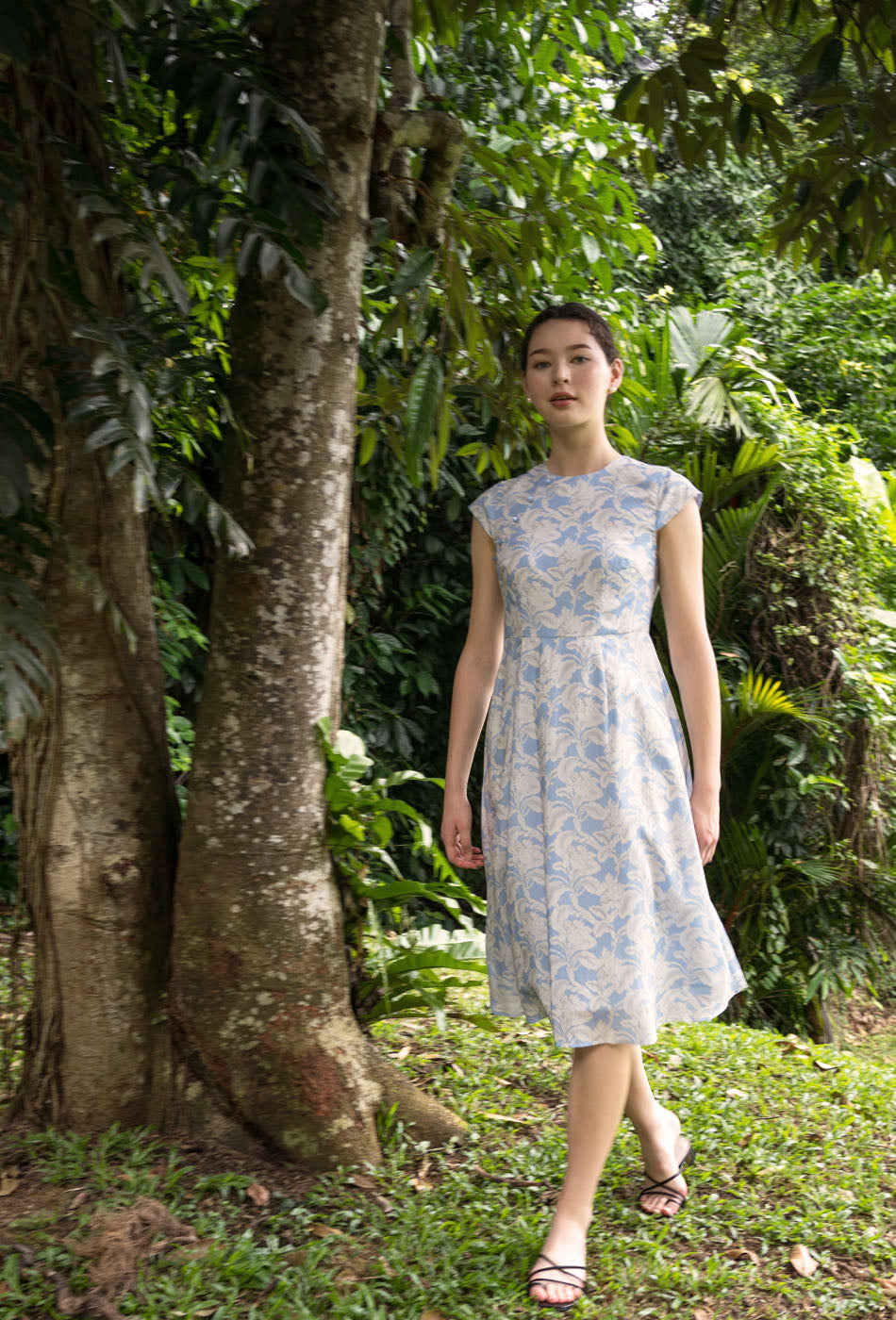 Brighter than Sunshine Cotton Cheongsam in Bleu