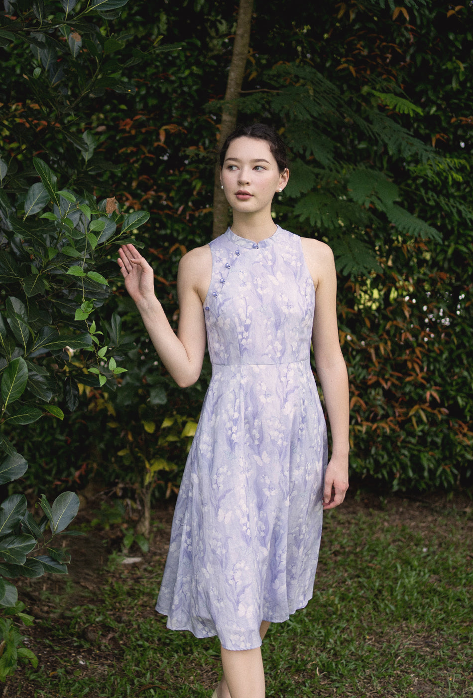 Cherished Cotton Cheongsam in Fluttering Bliss