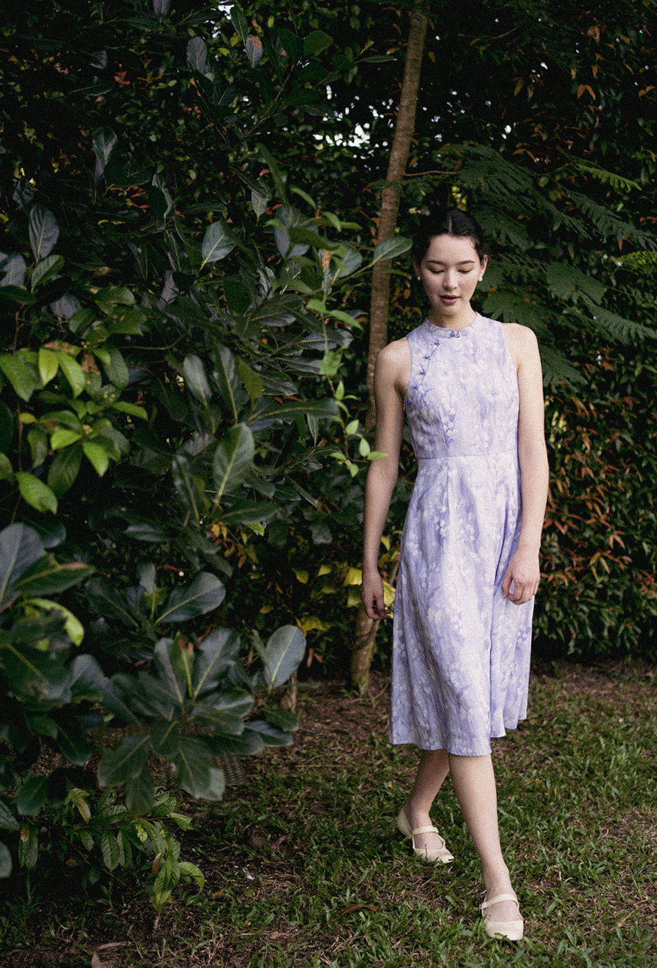 Cherished Cotton Cheongsam in Fluttering Bliss