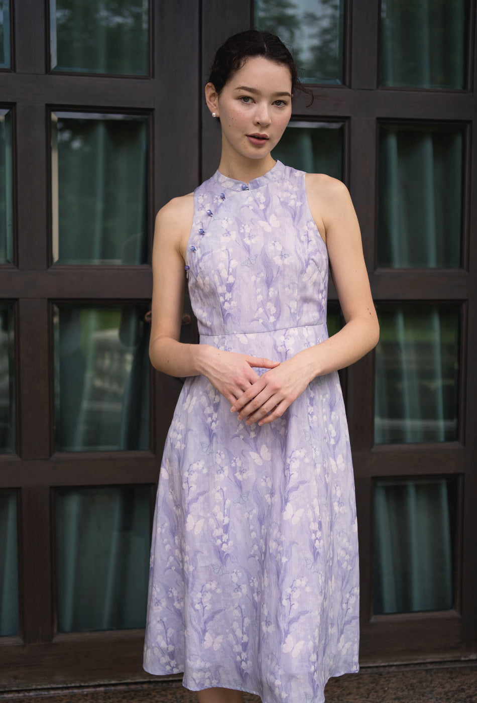 Cherished Cotton Cheongsam in Fluttering Bliss