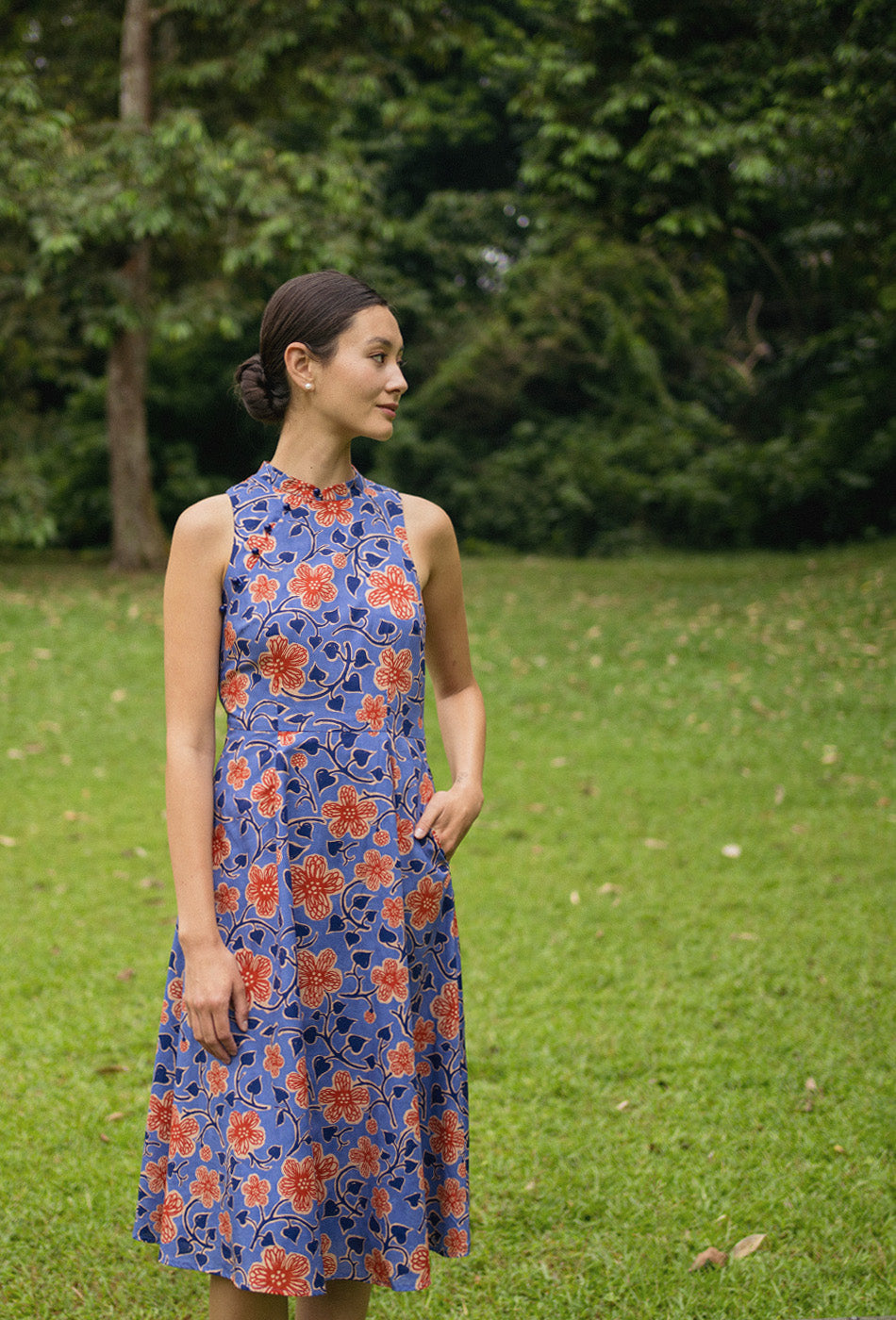 Cherished Cotton Cheongsam in Folk Letters