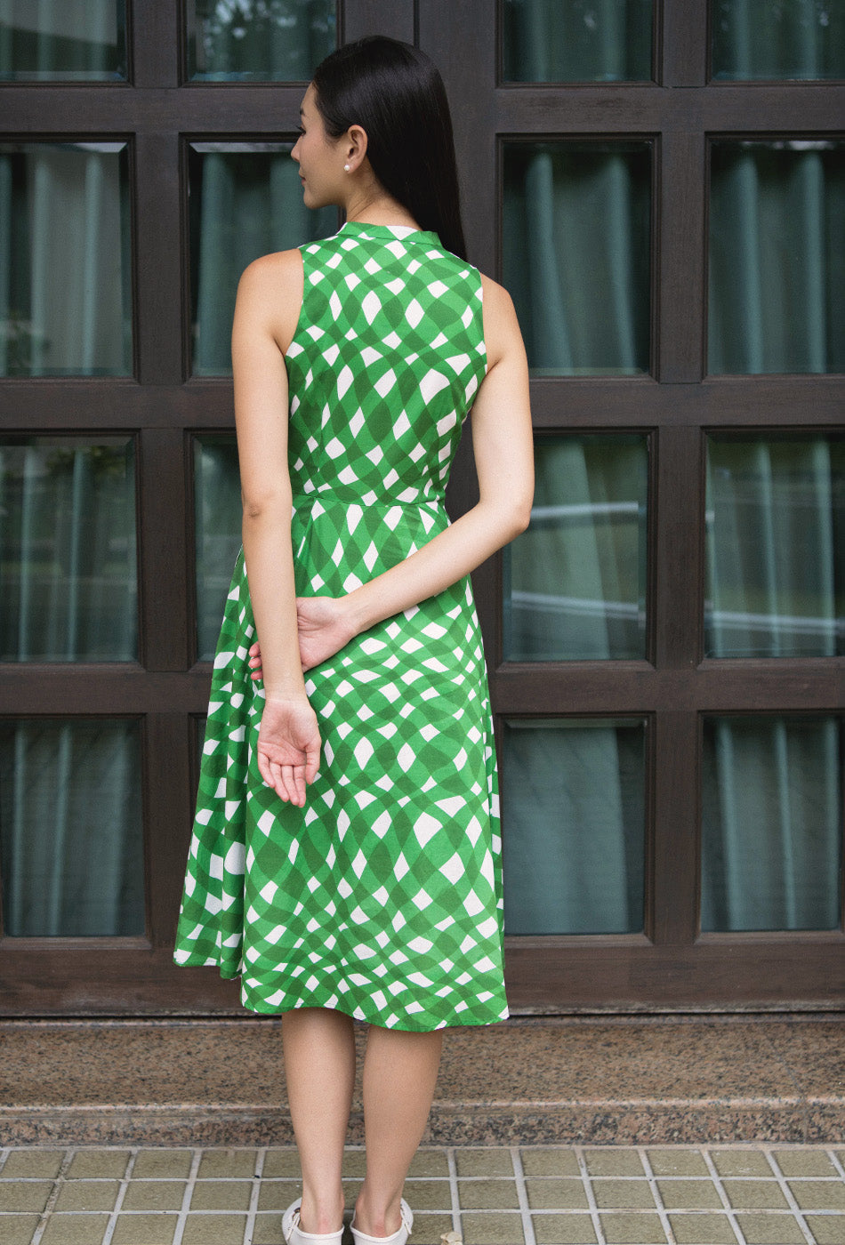 Cherished Cotton Cheongsam in Slow Dance