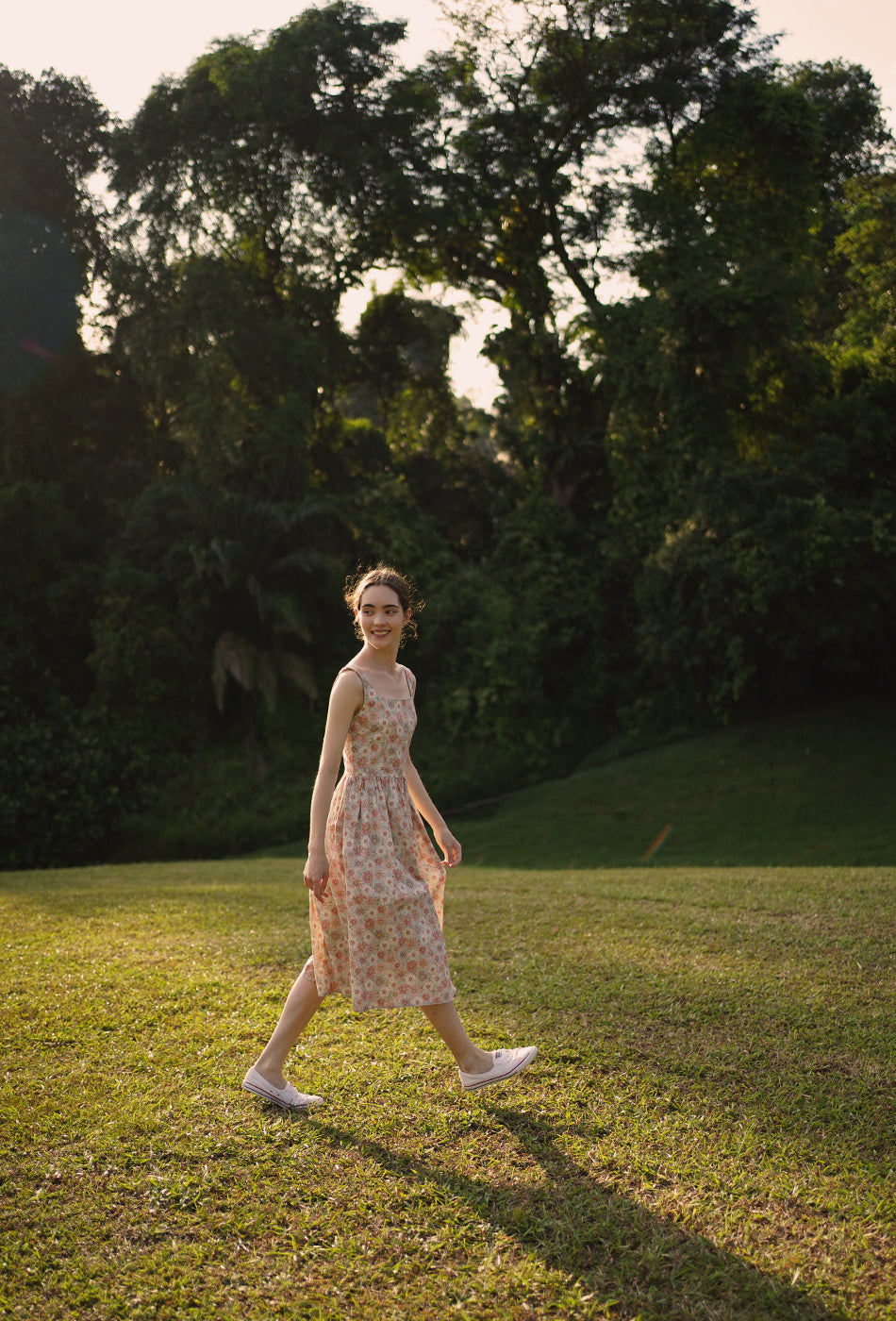 Classic Day Cotton Dress in Fields of Daisies