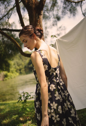 
                  
                    Backyard Cotton Dress in White Hibiscus
                  
                