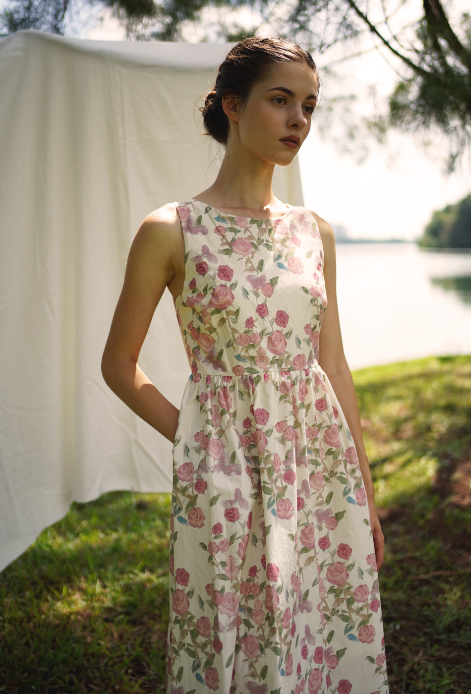 Backyard Cotton Dress in Roses and Cream