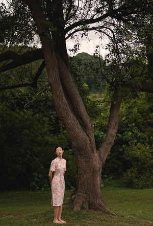 
                  
                    Favorite Oriental Cotton Cheongsam in Pink Valentine
                  
                