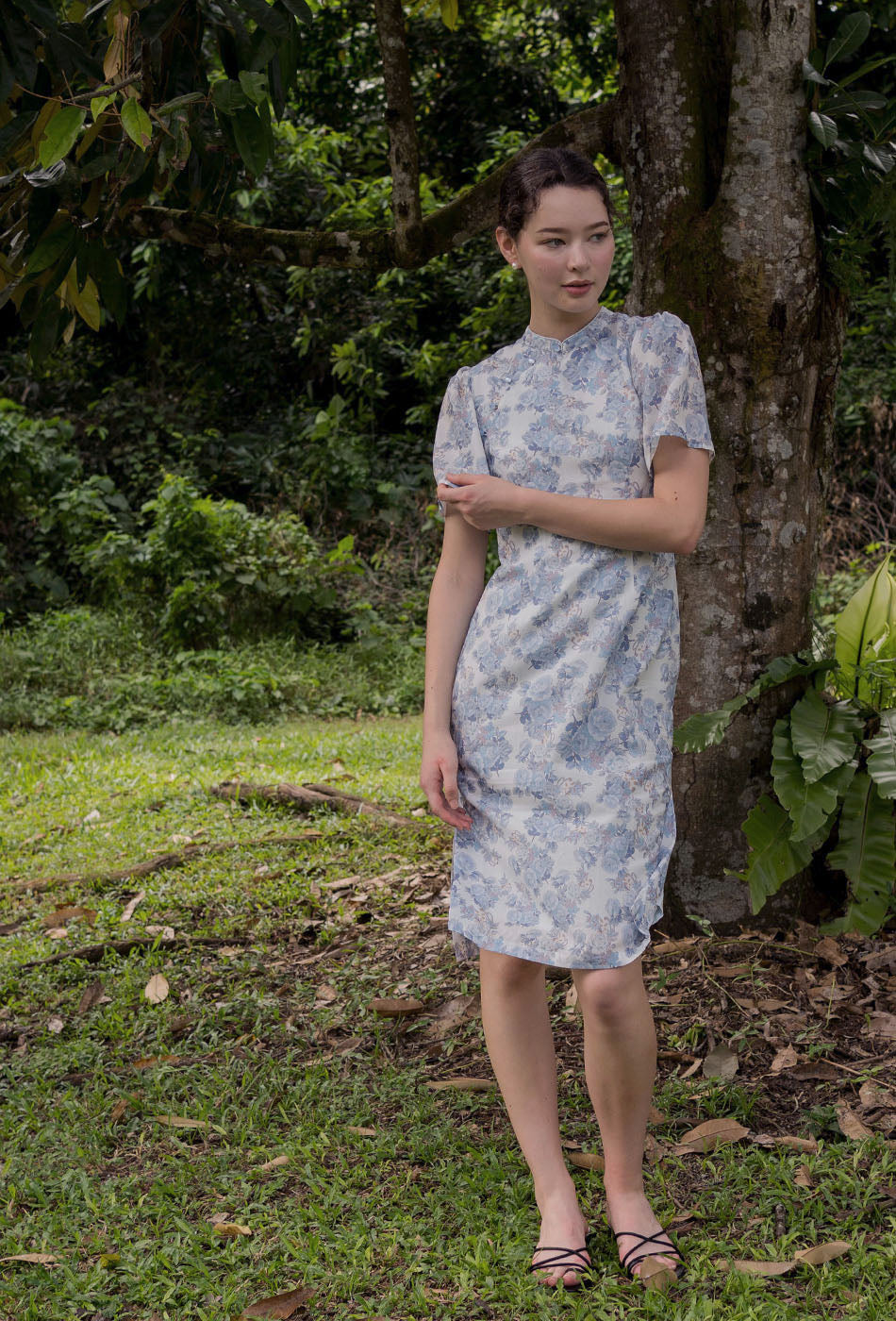 Favorite Oriental Cotton Cheongsam in Dreamy Blue