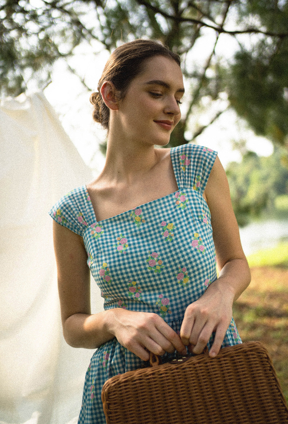 Love Comes Knockin' II Cotton Dress in Blue Gingham Bloom