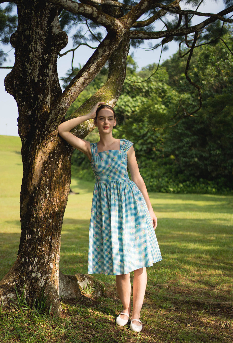 Love Comes Knockin' II Cotton Dress in Blue Gingham Bloom