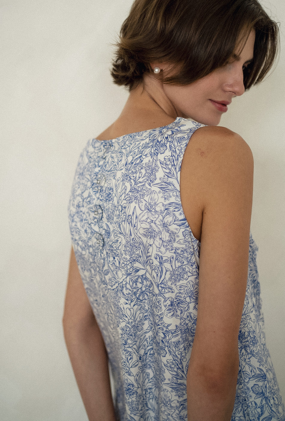 Gaun Katun Pancakes for Dinner dengan Motif Blue Vines