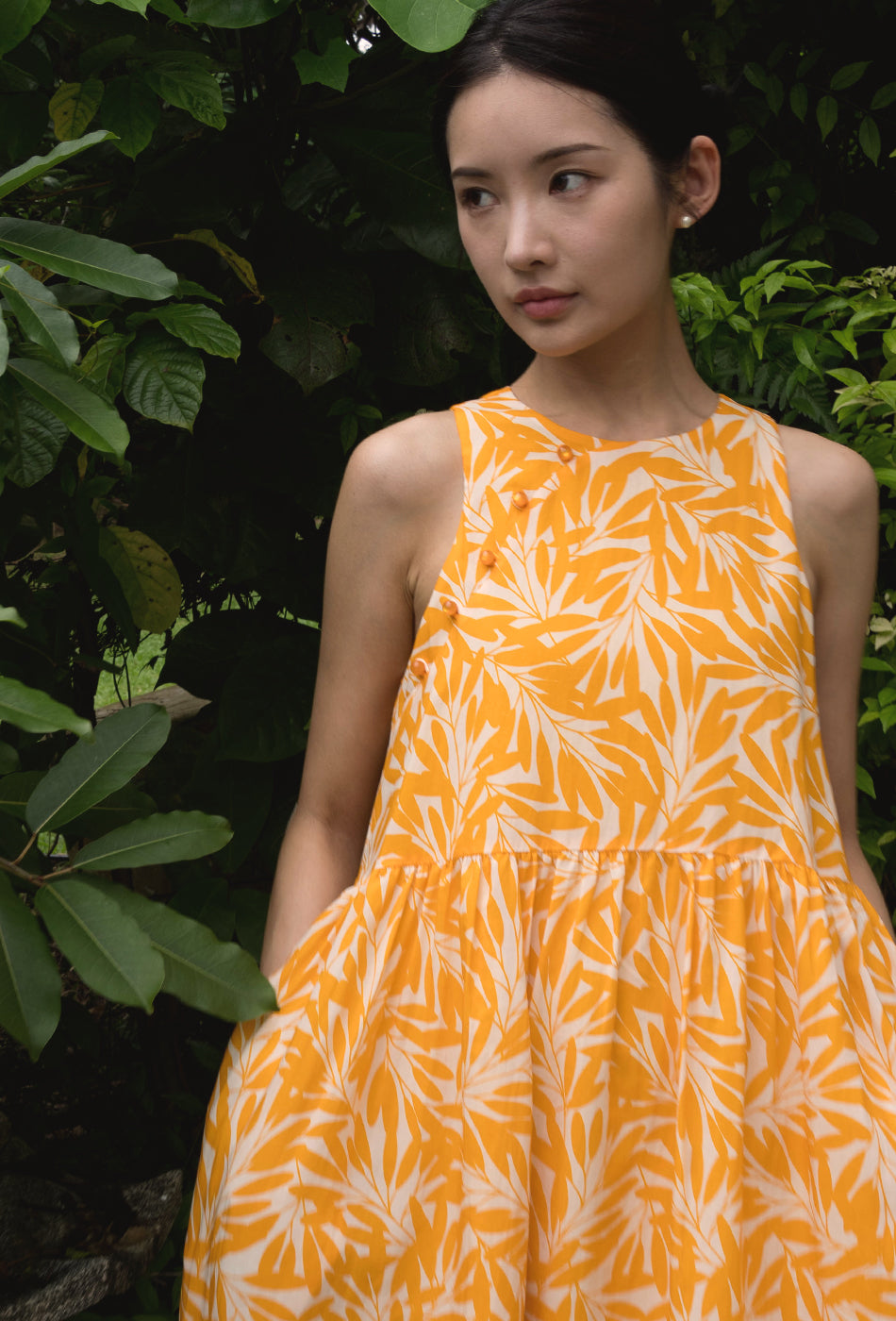 Sunshine Beam Cotton Cheongsam in Orange Petals