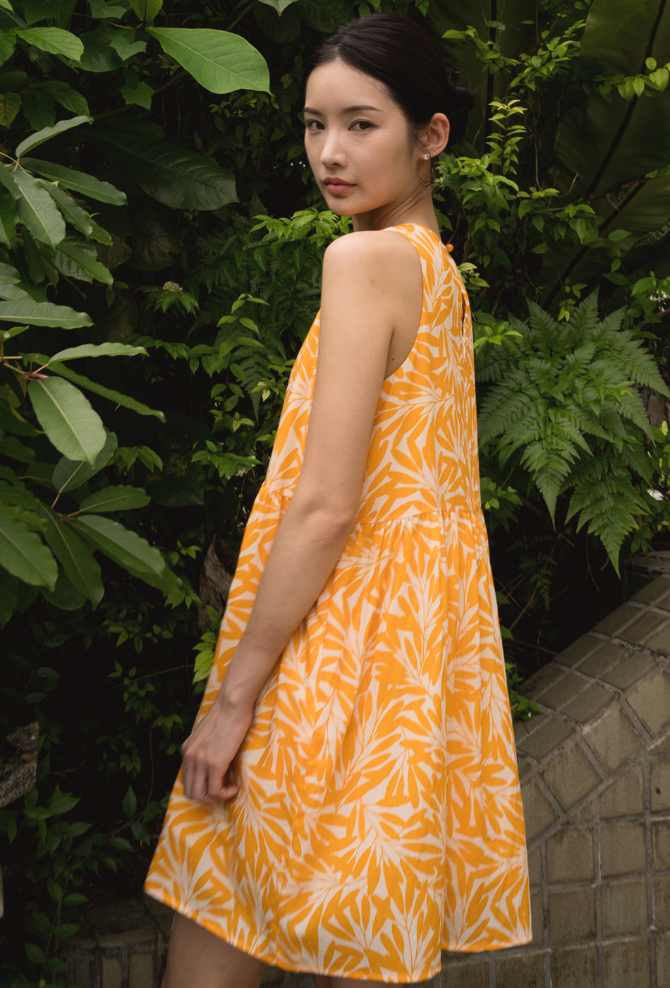 Sunshine Beam Cotton Cheongsam in Orange Petals