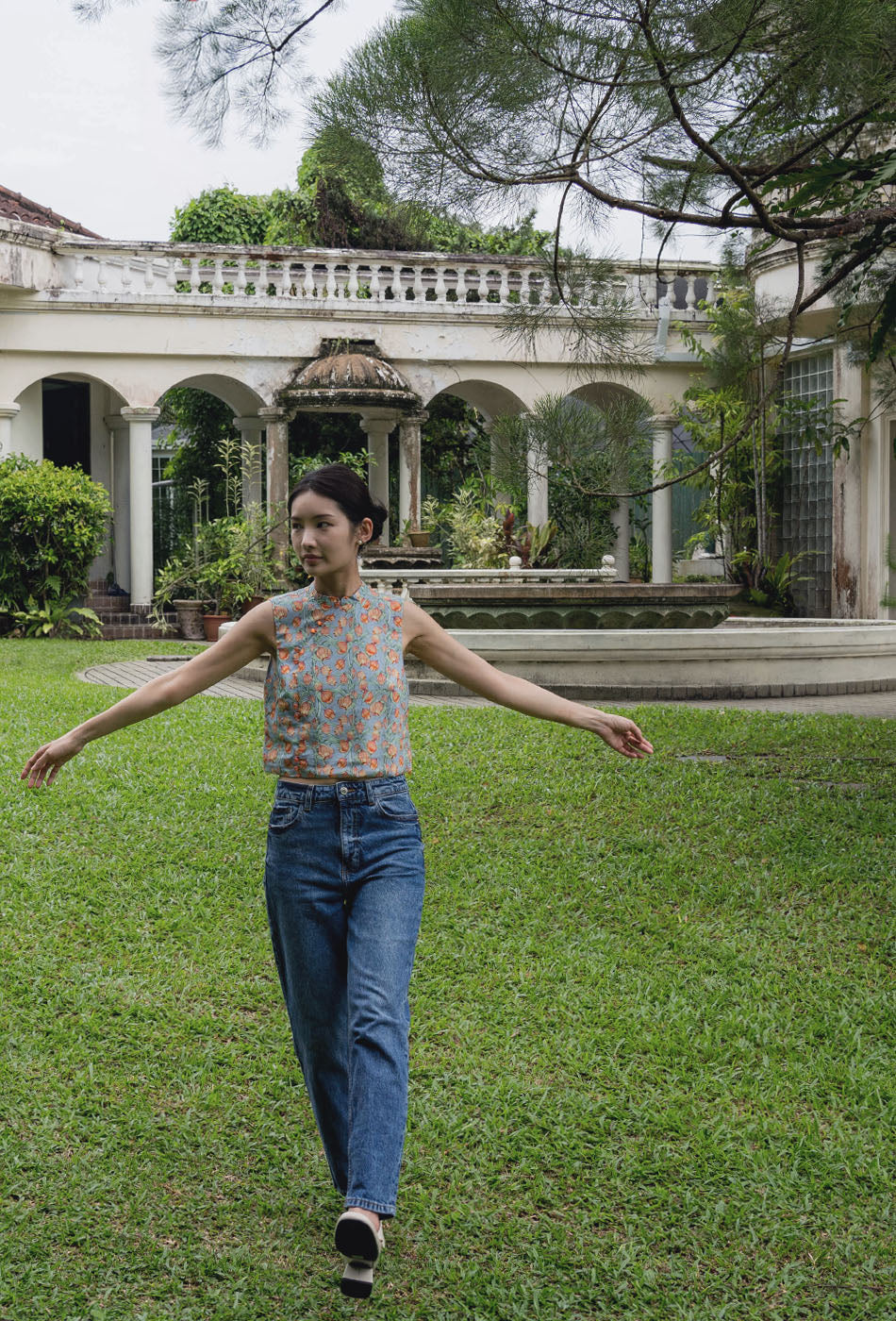 Sweet Treat Cheongsam Top in Lush Garden