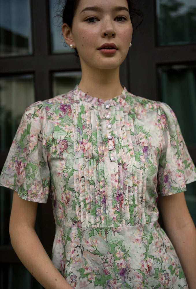 
                  
                    Tea Party Cotton Cheongsam in Sun-Kissed Green
                  
                