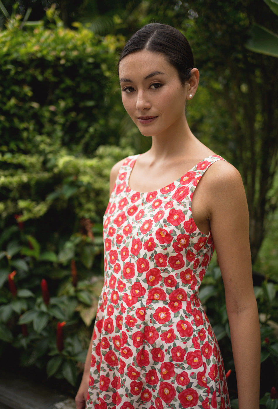The Classic Scoop Cotton Dress in Camellia Belle