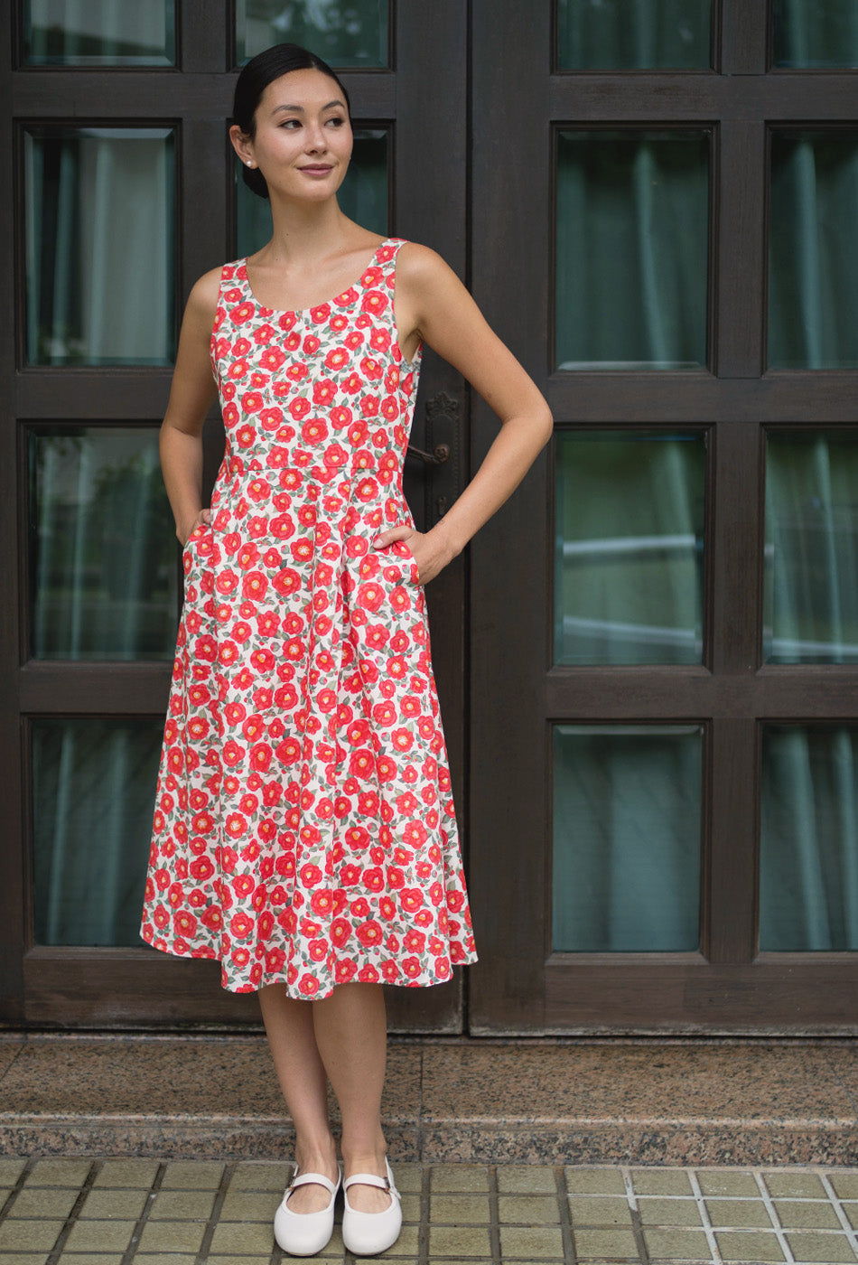 The Classic Scoop Cotton Dress in Camellia Belle
