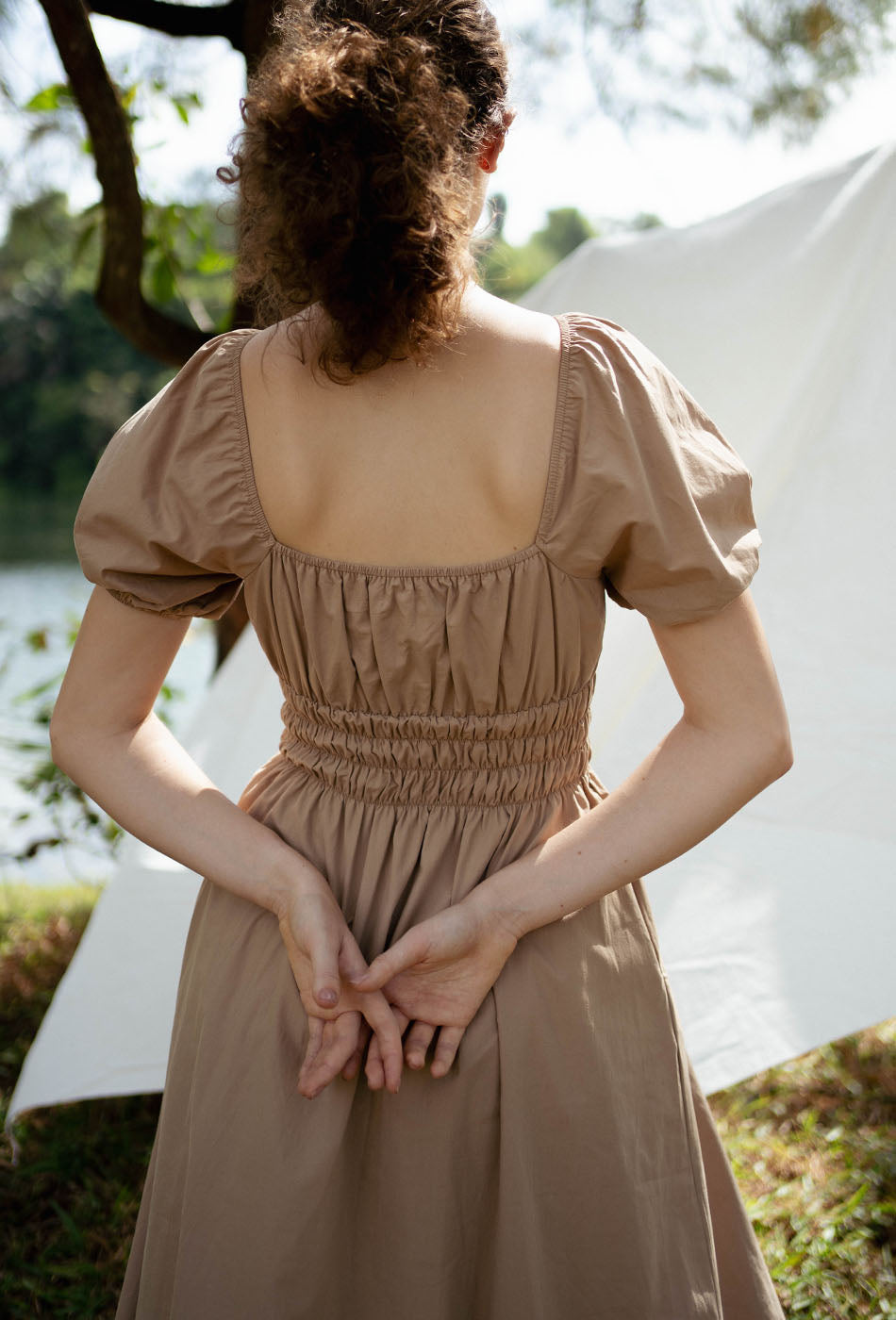 Vineyard Cotton Dress in Hazelnut