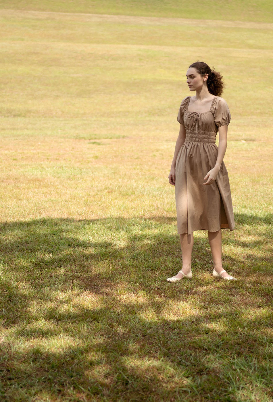 Vineyard Cotton Dress in Hazelnut