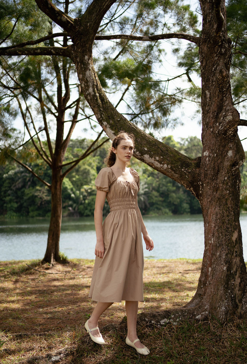 Vineyard Cotton Dress in Hazelnut