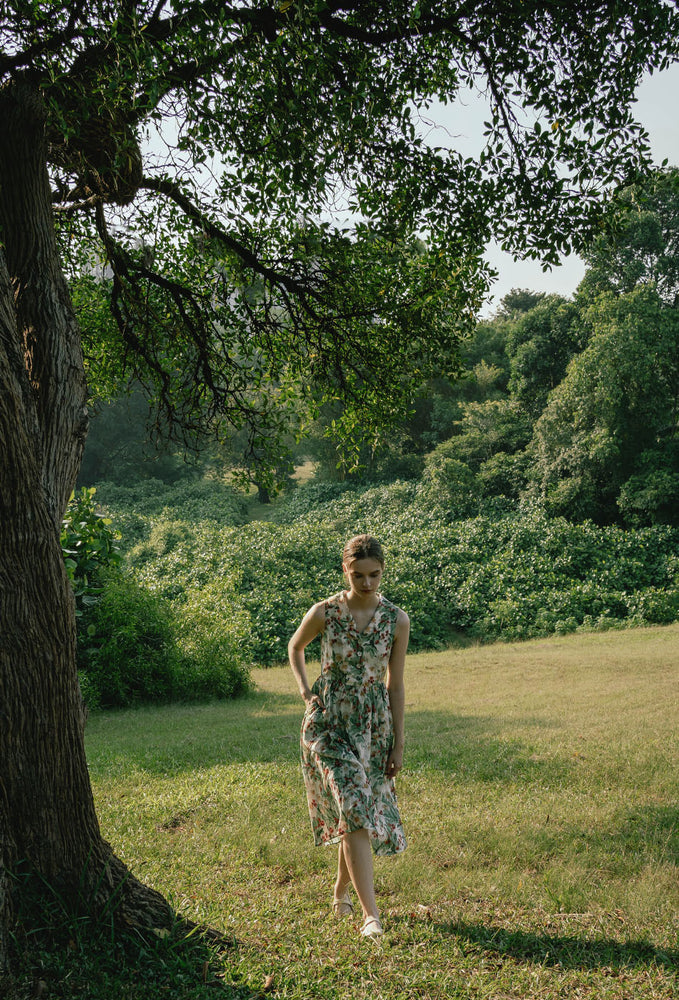 
                  
                    Vintage Sunshine Cotton Dress in Garden Green
                  
                