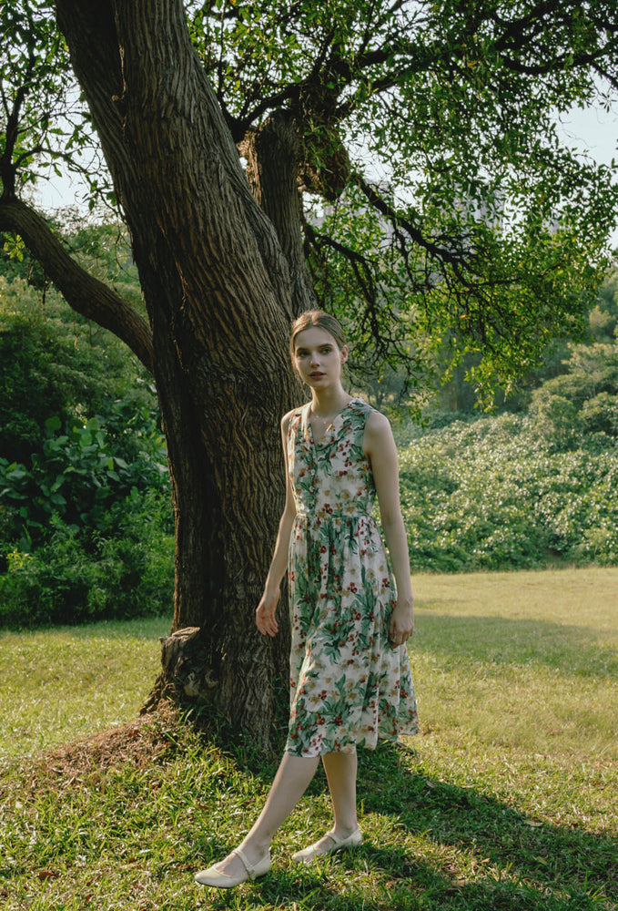 
                  
                    Vintage Sunshine Cotton Dress in Garden Green
                  
                