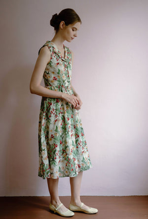 
                  
                    Vintage Sunshine Cotton Dress in Garden Green
                  
                