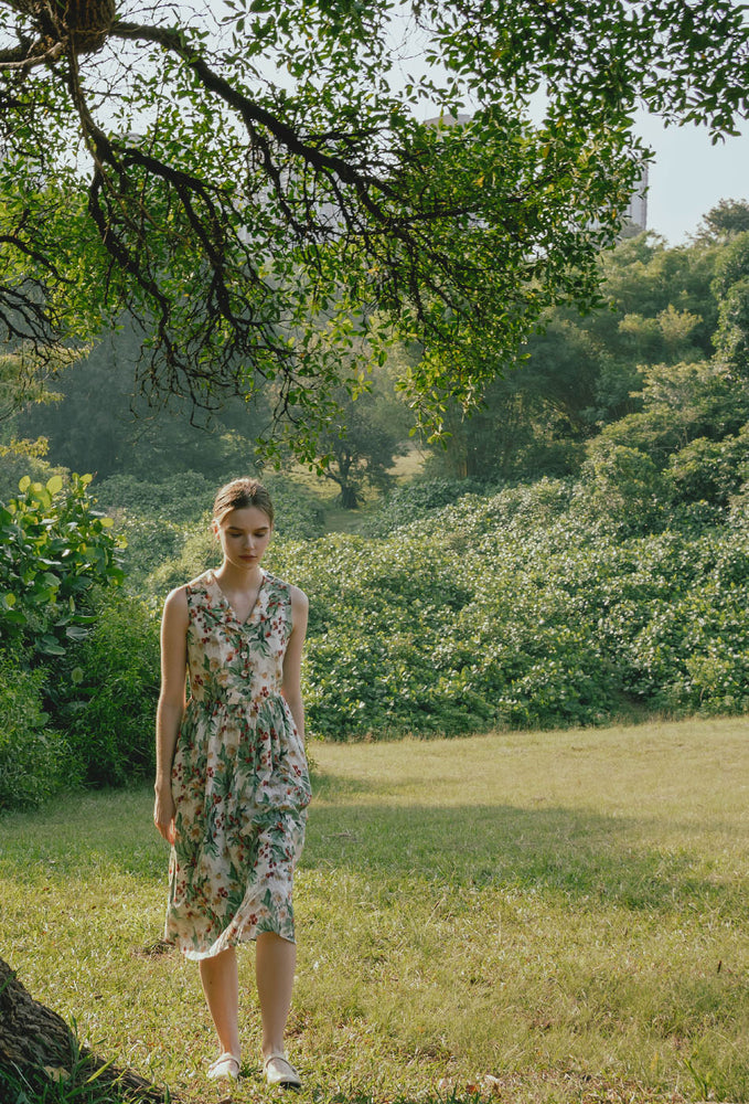 
                  
                    Vintage Sunshine Cotton Dress in Garden Green
                  
                