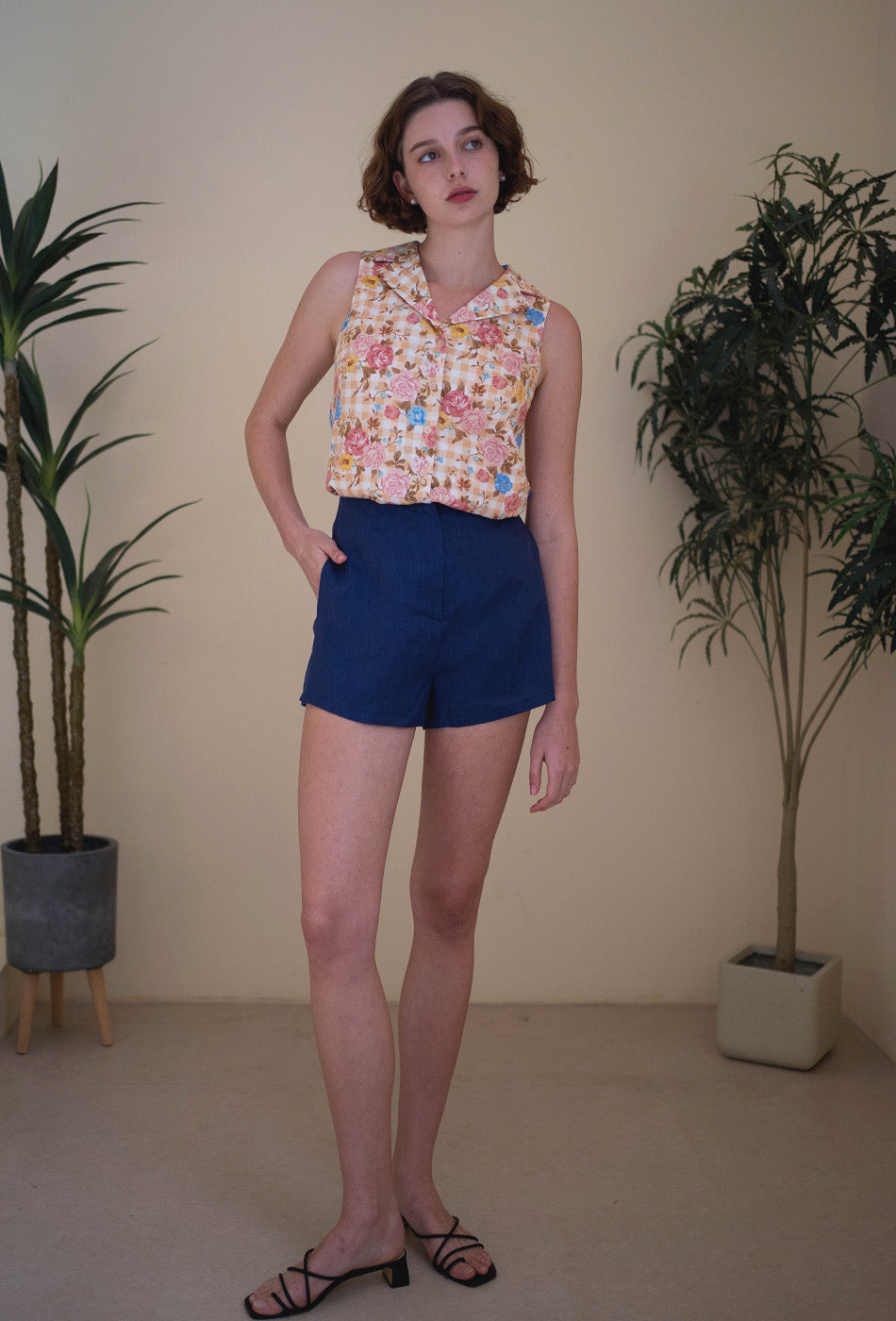 Vintage Sunshine Cotton Top in Antique Beige